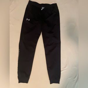 Under armor youth XL pants brand new with tags